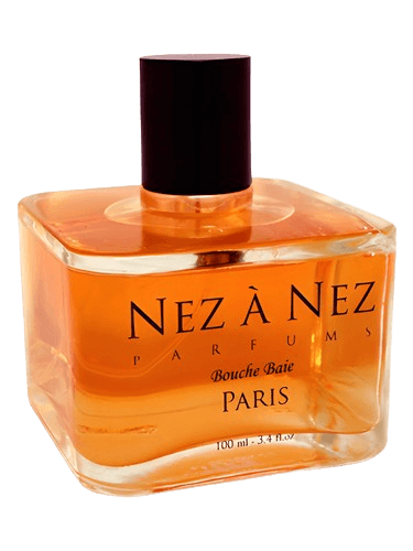 Nez a Nez Bouche Baie